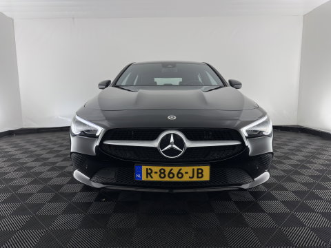 Mercedes-Benz CLA-Klasse Shooting Brake 250 e Business Line (Plug-in) (INCL.BTW) Aut. *LEATHER-FABRIC | FULL-LED | HEATED-COMFORTSEATS | DIGI-COCKPIT | DAB+ | NAVI-FULLMAP | CAMERA | SHIFTPADDLES | 17''ALU | TOWBAR*