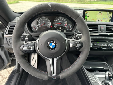 BMW M4 CS Aut. *CERAMIC-BRAKES | HEAD-UP | FULL-LED | CARBON-PACK | LEATHER-MICROFIBRE | HEATED-SPORTSEATS | HIFI-SOUND | CAMERA | NAVI-FULLMAP | 19&20''ALU | ECC | PDC*
