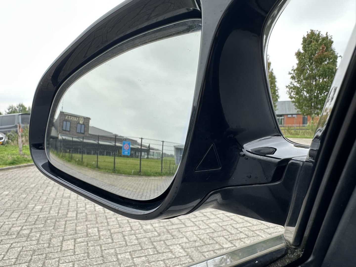 BMW M4 CS Aut. *CERAMIC-BRAKES | HEAD-UP | FULL-LED | CARBON-PACK | LEATHER-MICROFIBRE | HEATED-SPORTSEATS | HIFI-SOUND | CAMERA | NAVI-FULLMAP | 19&20''ALU | ECC | PDC*