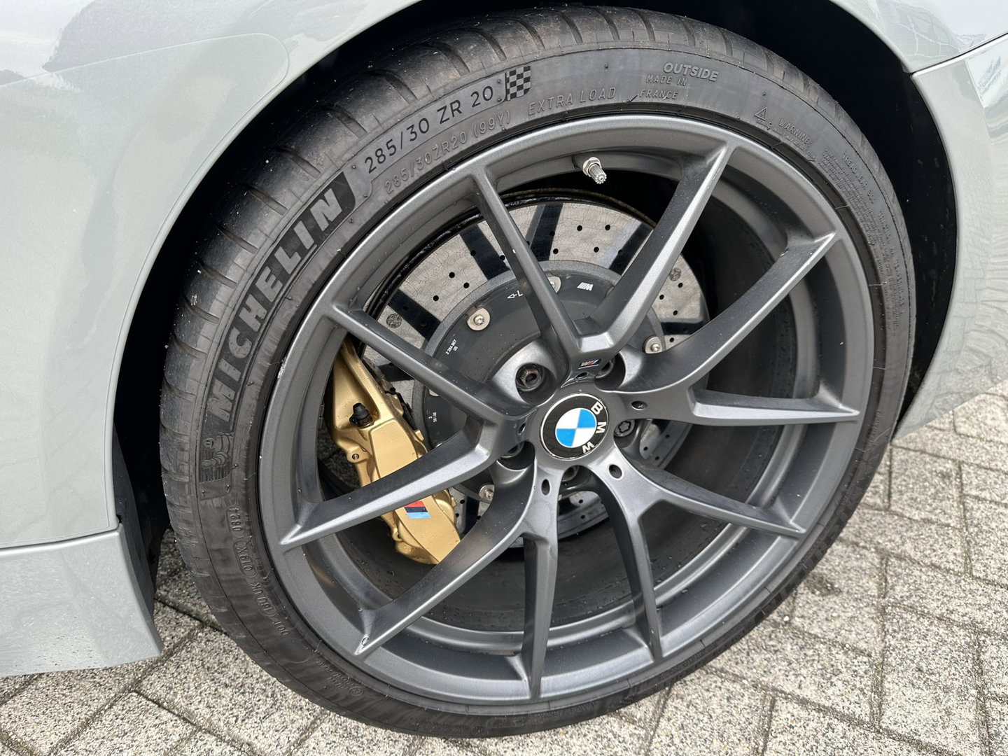 BMW M4 CS Aut. *CERAMIC-BRAKES | HEAD-UP | FULL-LED | CARBON-PACK | LEATHER-MICROFIBRE | HEATED-SPORTSEATS | HIFI-SOUND | CAMERA | NAVI-FULLMAP | 19&20''ALU | ECC | PDC*