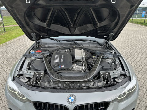 BMW M4 CS Aut. *CERAMIC-BRAKES | HEAD-UP | FULL-LED | CARBON-PACK | LEATHER-MICROFIBRE | HEATED-SPORTSEATS | HIFI-SOUND | CAMERA | NAVI-FULLMAP | 19&20''ALU | ECC | PDC*
