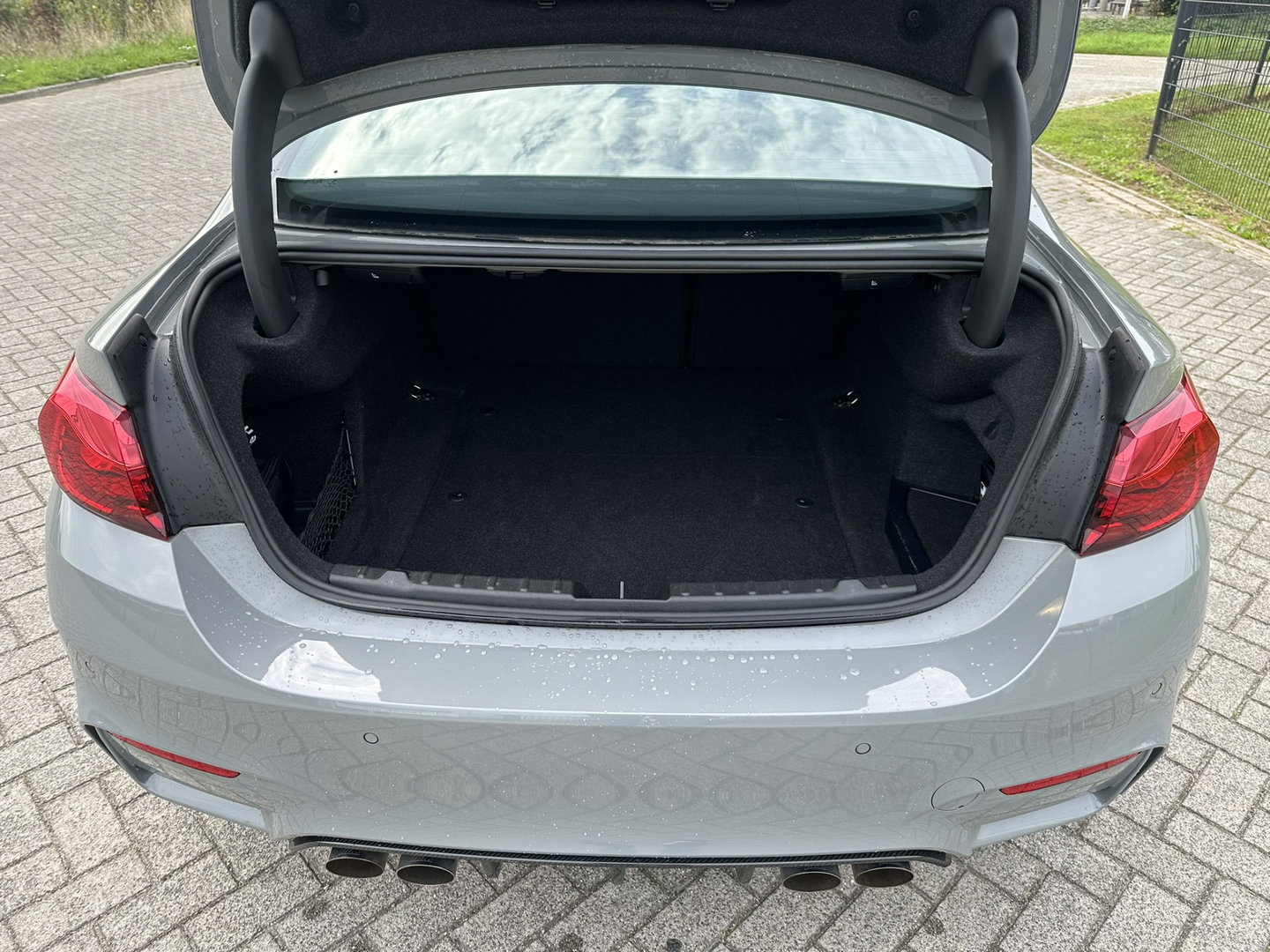 BMW M4 CS Aut. *CERAMIC-BRAKES | HEAD-UP | FULL-LED | CARBON-PACK | LEATHER-MICROFIBRE | HEATED-SPORTSEATS | HIFI-SOUND | CAMERA | NAVI-FULLMAP | 19&20''ALU | ECC | PDC*
