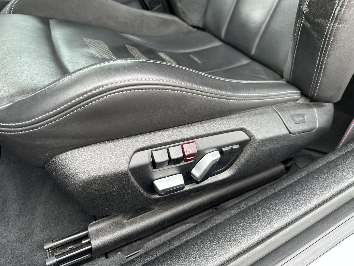 BMW M4 CS Aut. *CERAMIC-BRAKES | HEAD-UP | FULL-LED | CARBON-PACK | LEATHER-MICROFIBRE | HEATED-SPORTSEATS | HIFI-SOUND | CAMERA | NAVI-FULLMAP | 19&20''ALU | ECC | PDC*