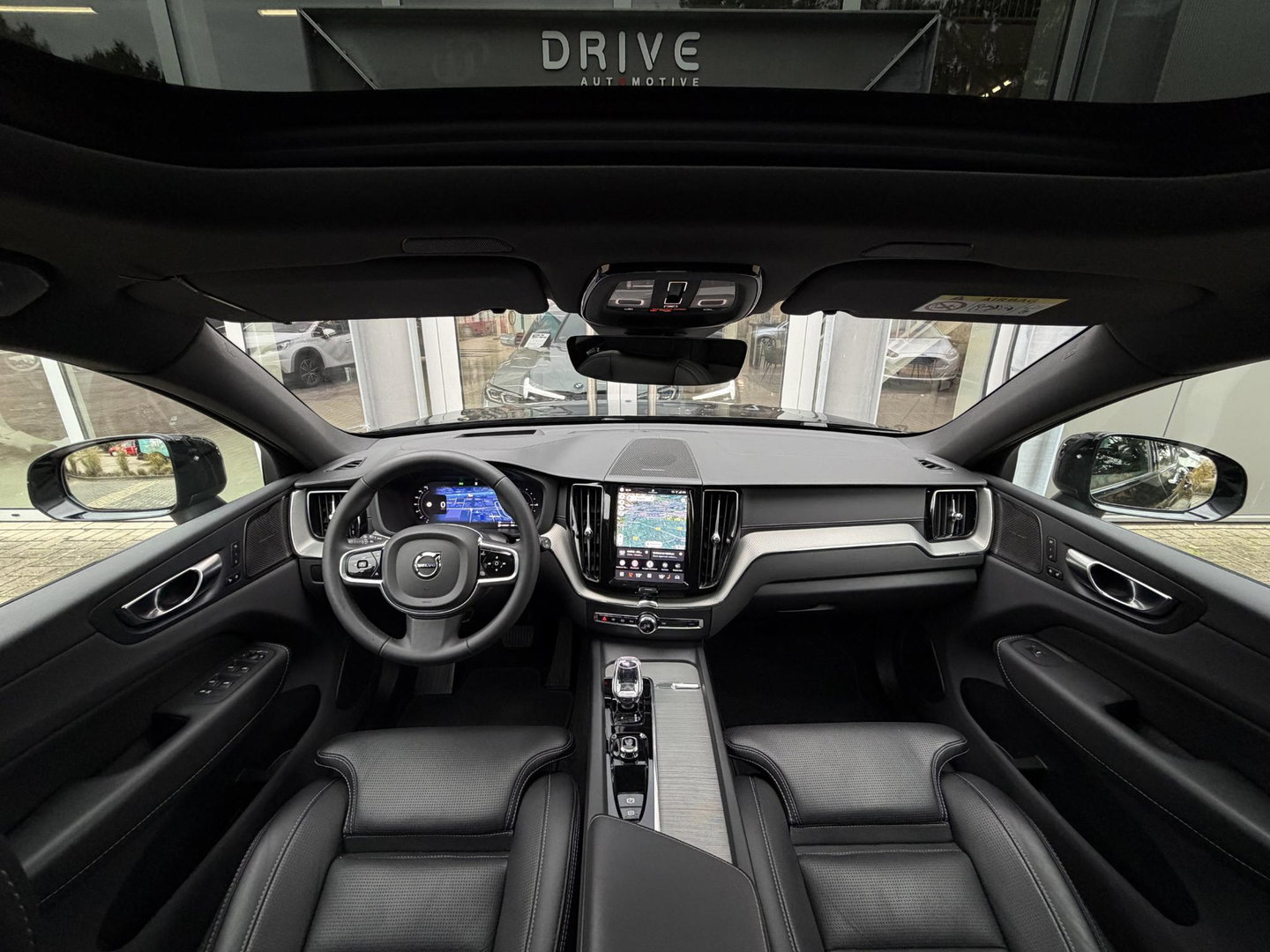 Volvo XC60 2.0 T8 455 PK Plug-in hybrid AWD Ultra Black Ed. |Luchtvering|Nappa/Massage/Ventilatie|Trekhaak