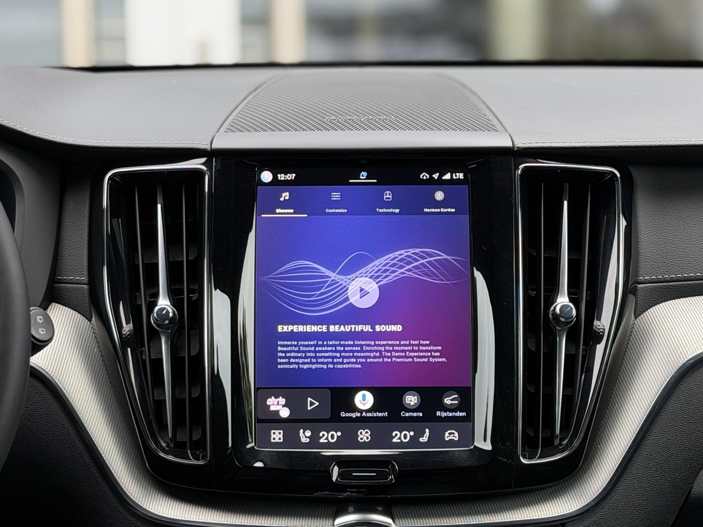 Volvo XC60 2.0 T8 455 PK Plug-in hybrid AWD Ultra Black Ed. |Luchtvering|Nappa/Massage/Ventilatie|Trekhaak