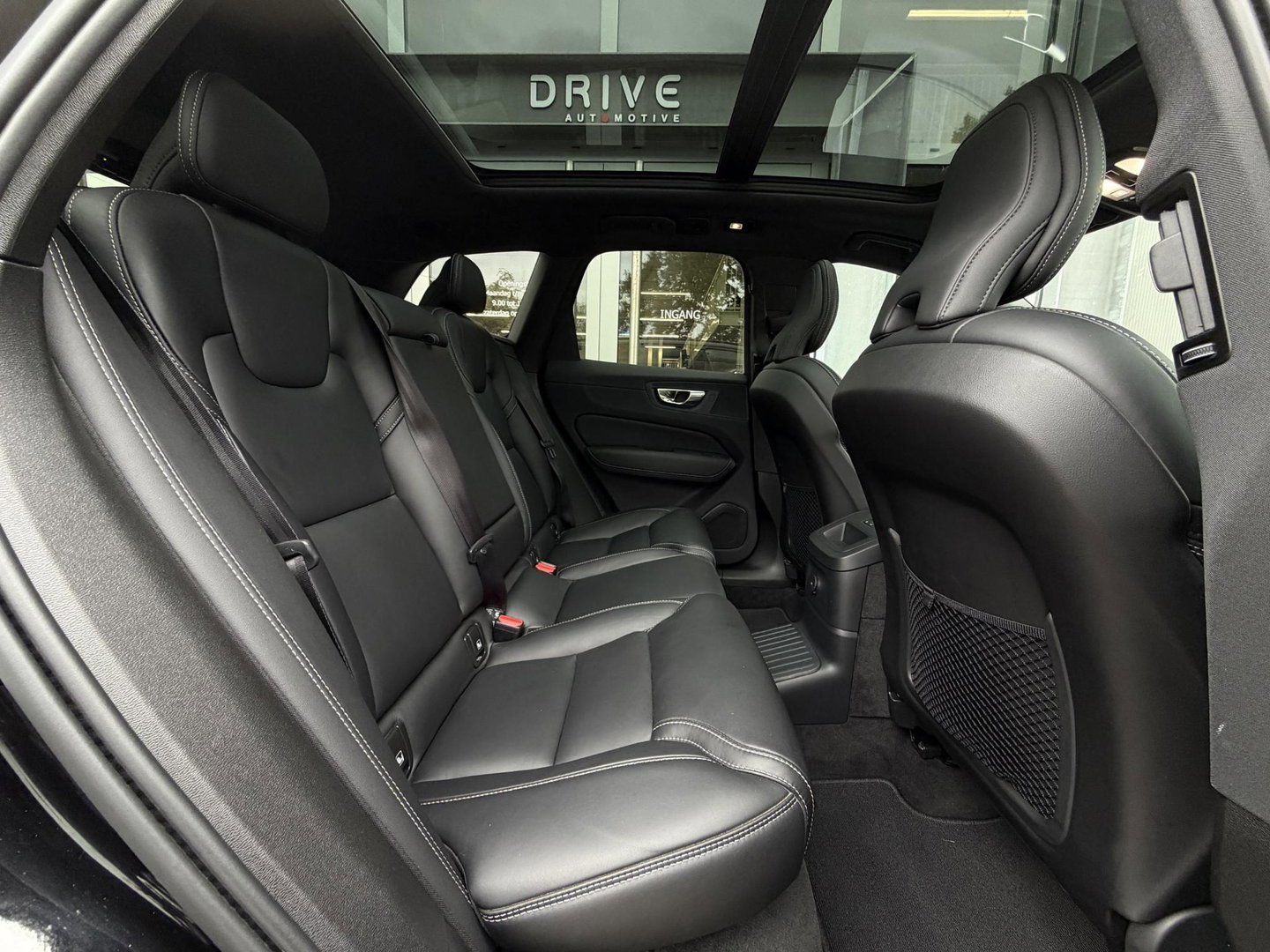 Volvo XC60 2.0 T8 455 PK Plug-in hybrid AWD Ultra Black Ed. |Luchtvering|Nappa/Massage/Ventilatie|Trekhaak