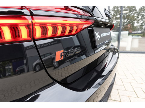 Audi RS6 Avant RS 6 TFSI quattro PANO KEYLESS HUD B&O'