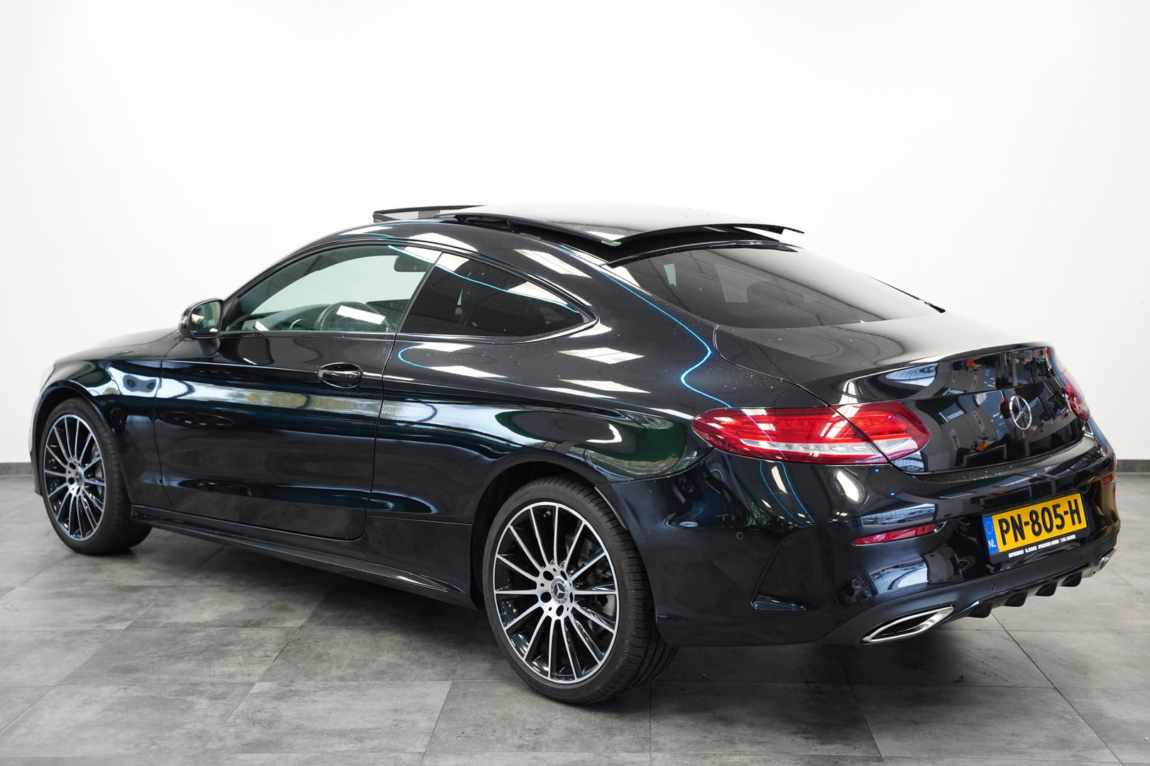 Mercedes-Benz C-Klasse Coupé 180 Ambition AMG Panoramadak Full-led