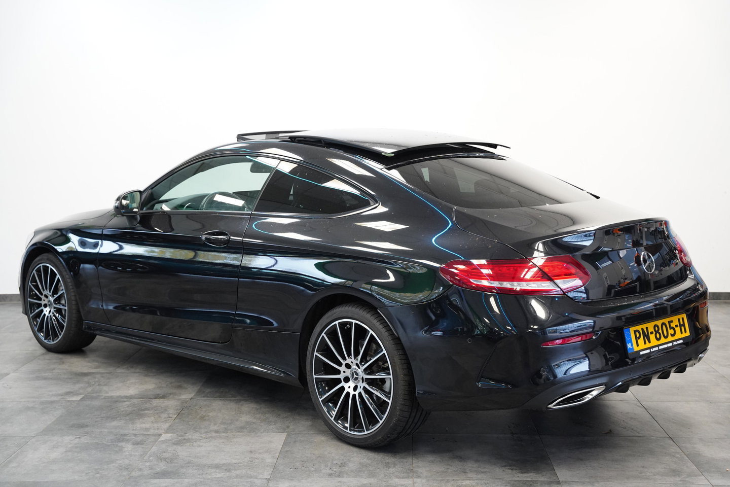 Mercedes-Benz C-Klasse Coupé 180 Ambition AMG Panoramadak Full-led
