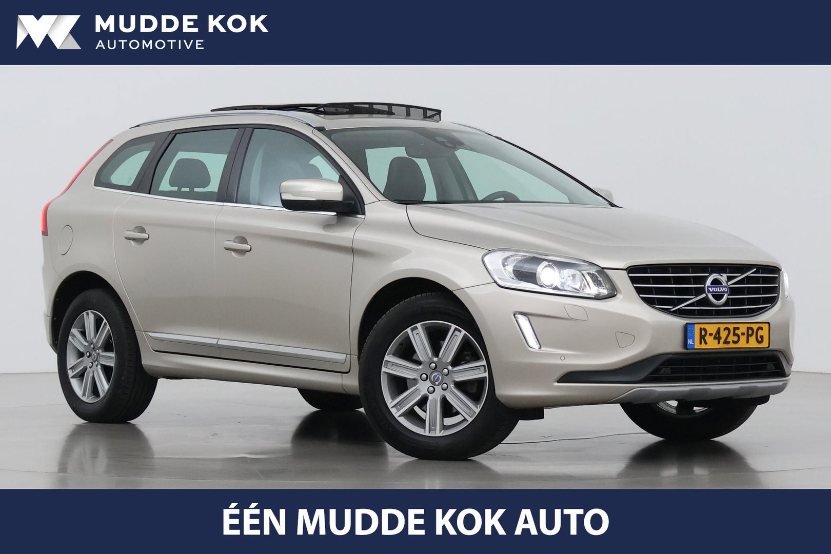 Volvo XC60 2.4 D4 Summum | 5-cilinder | Panoramadak | Trekhaak | Camera | Navigatie | Stoelverwarming | Verwarmde voorruit