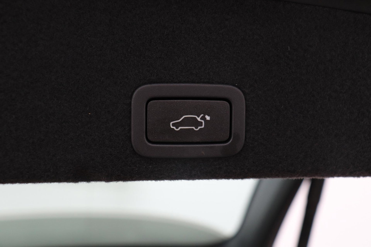 Volvo XC60 2.4 D4 Summum | 5-cilinder | Panoramadak | Trekhaak | Camera | Navigatie | Stoelverwarming | Verwarmde voorruit