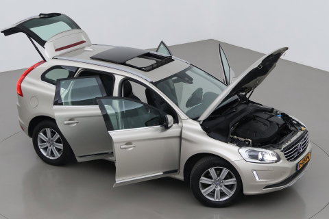 Volvo XC60 2.4 D4 Summum | 5-cilinder | Panoramadak | Trekhaak | Camera | Navigatie | Stoelverwarming | Verwarmde voorruit