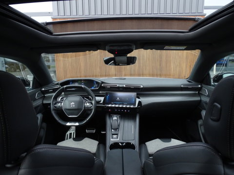 Peugeot 508 SW 1.6 Hybrid 225PK / GT Line / pano / nachtzicht / Falcon / massage / BTW