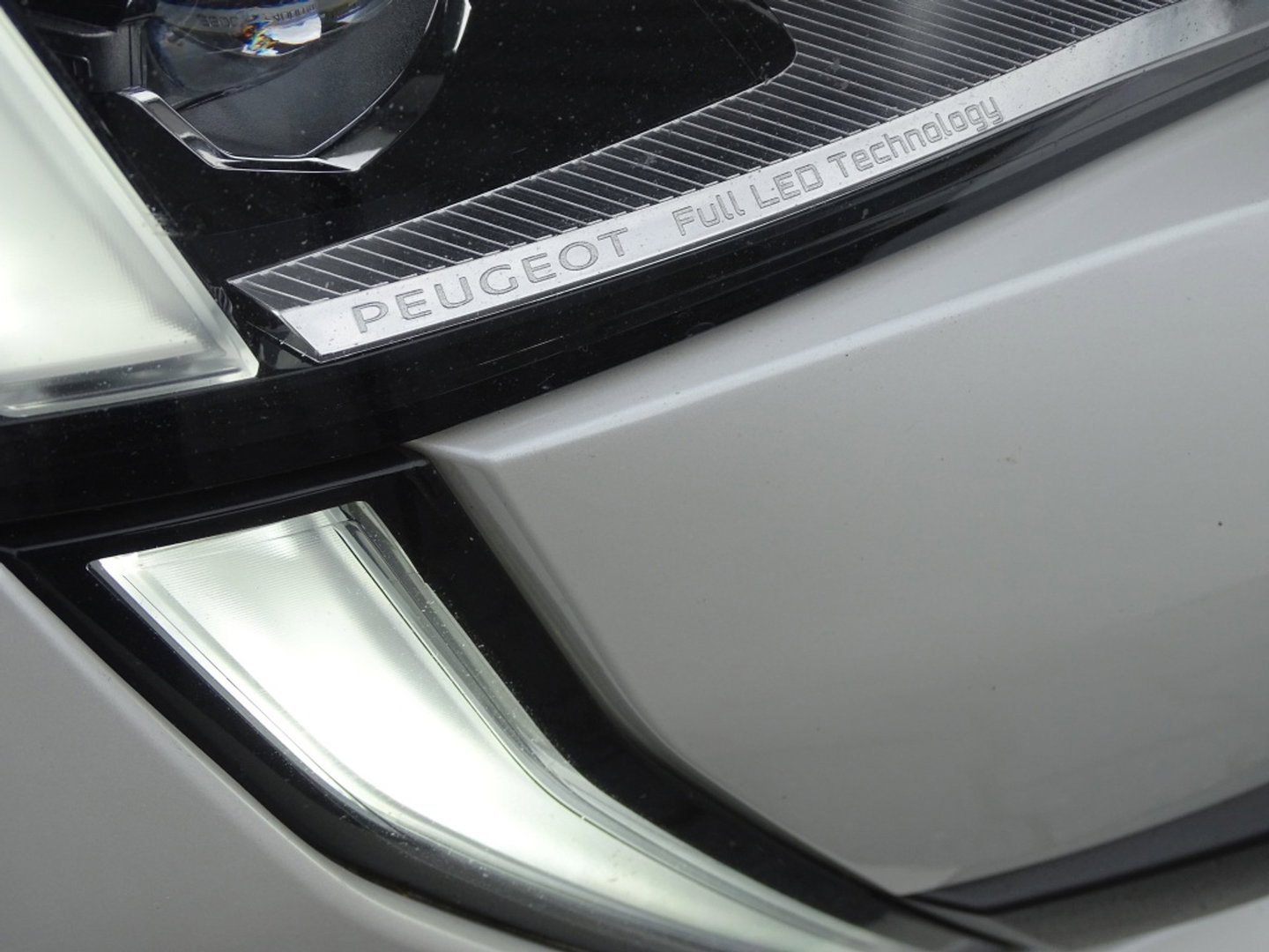 Peugeot 508 SW 1.6 Hybrid 225PK / GT Line / pano / nachtzicht / Falcon / massage / BTW