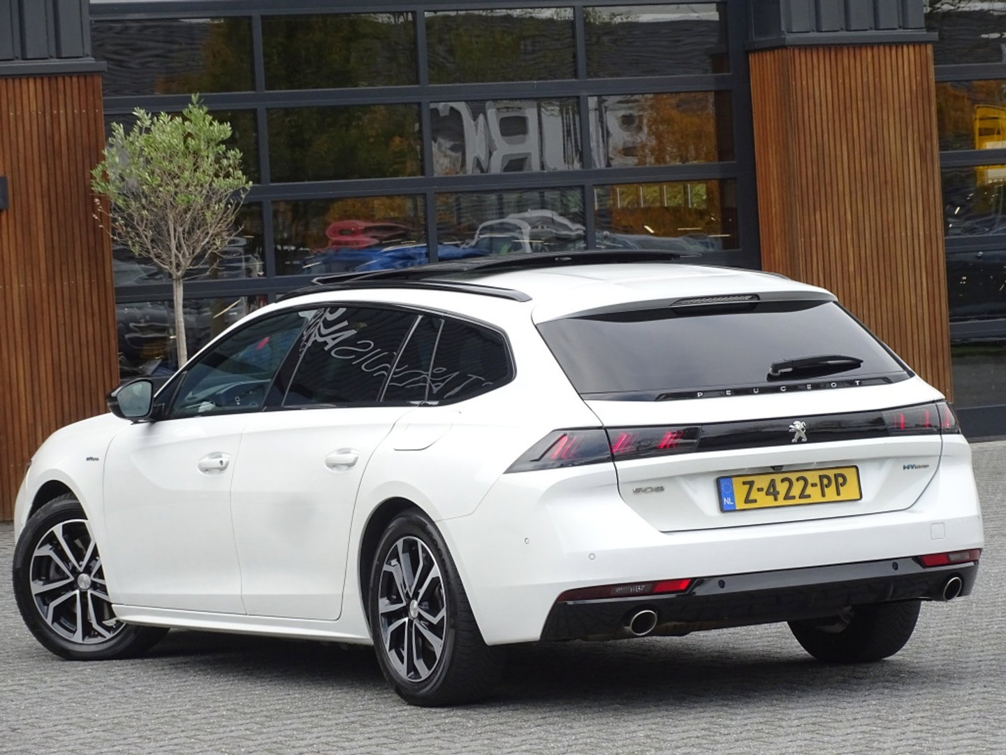 Peugeot 508 SW 1.6 Hybrid 225PK / GT Line / pano / nachtzicht / Falcon / massage / BTW