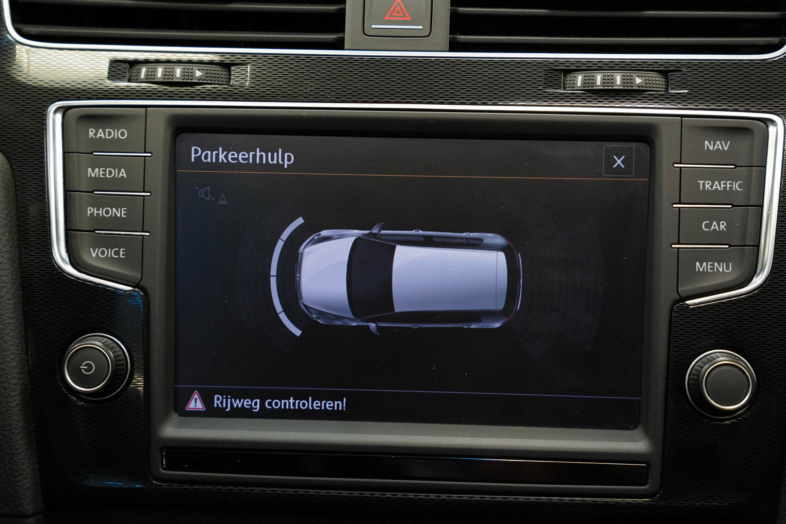 Volkswagen Golf 2.0 TSI GTI Performance 230PK | PERFORMANCE | PANO | DCC | DISCOVER PRO | PARK ASSIST | STOELVERWARMING