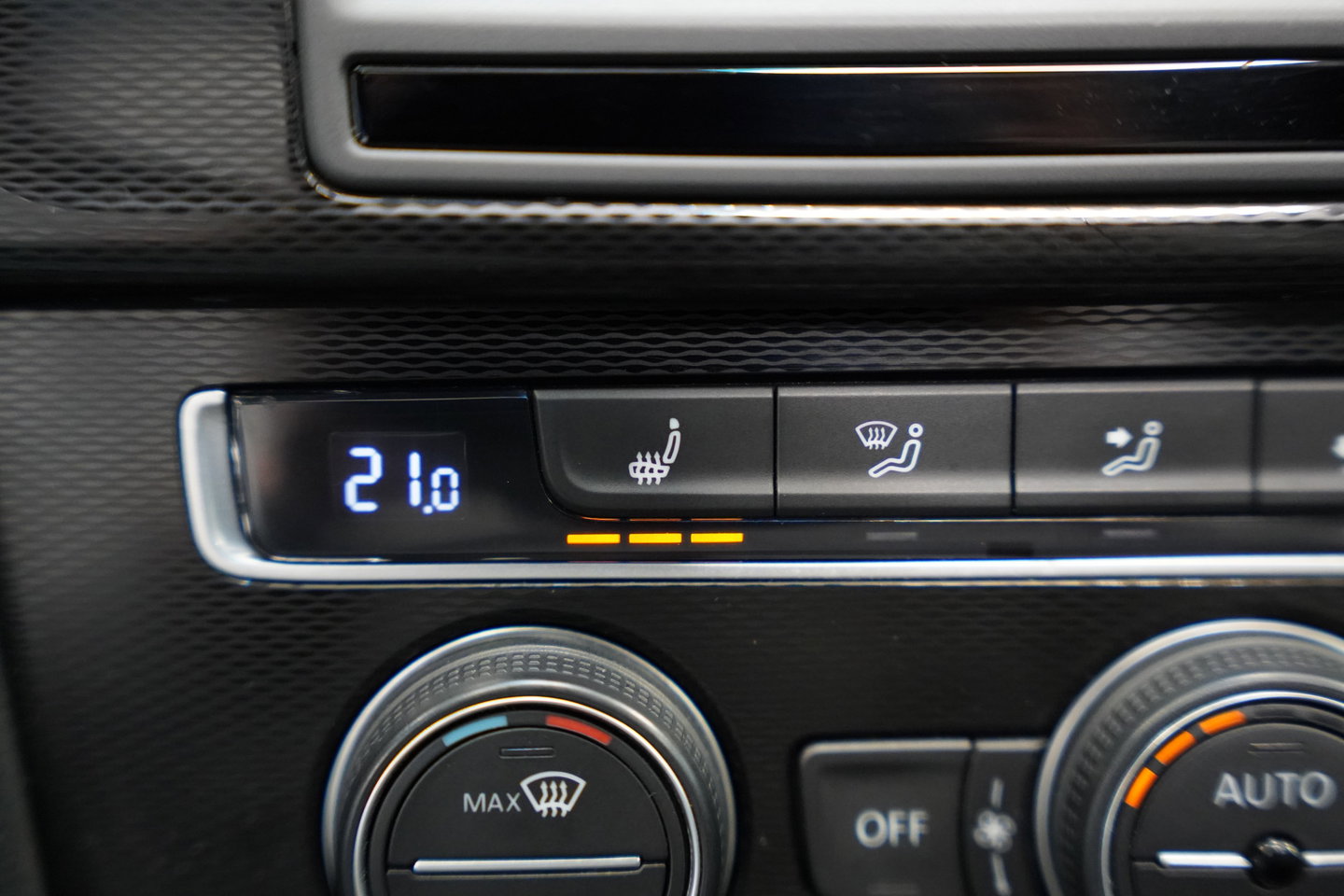 Volkswagen Golf 2.0 TSI GTI Performance 230PK | PERFORMANCE | PANO | DCC | DISCOVER PRO | PARK ASSIST | STOELVERWARMING