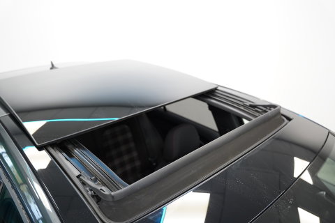Volkswagen Golf 2.0 TSI GTI Performance 230PK | PERFORMANCE | PANO | DCC | DISCOVER PRO | PARK ASSIST | STOELVERWARMING