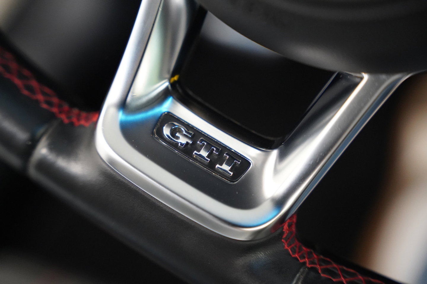 Volkswagen Golf 2.0 TSI GTI Performance 230PK | PERFORMANCE | PANO | DCC | DISCOVER PRO | PARK ASSIST | STOELVERWARMING