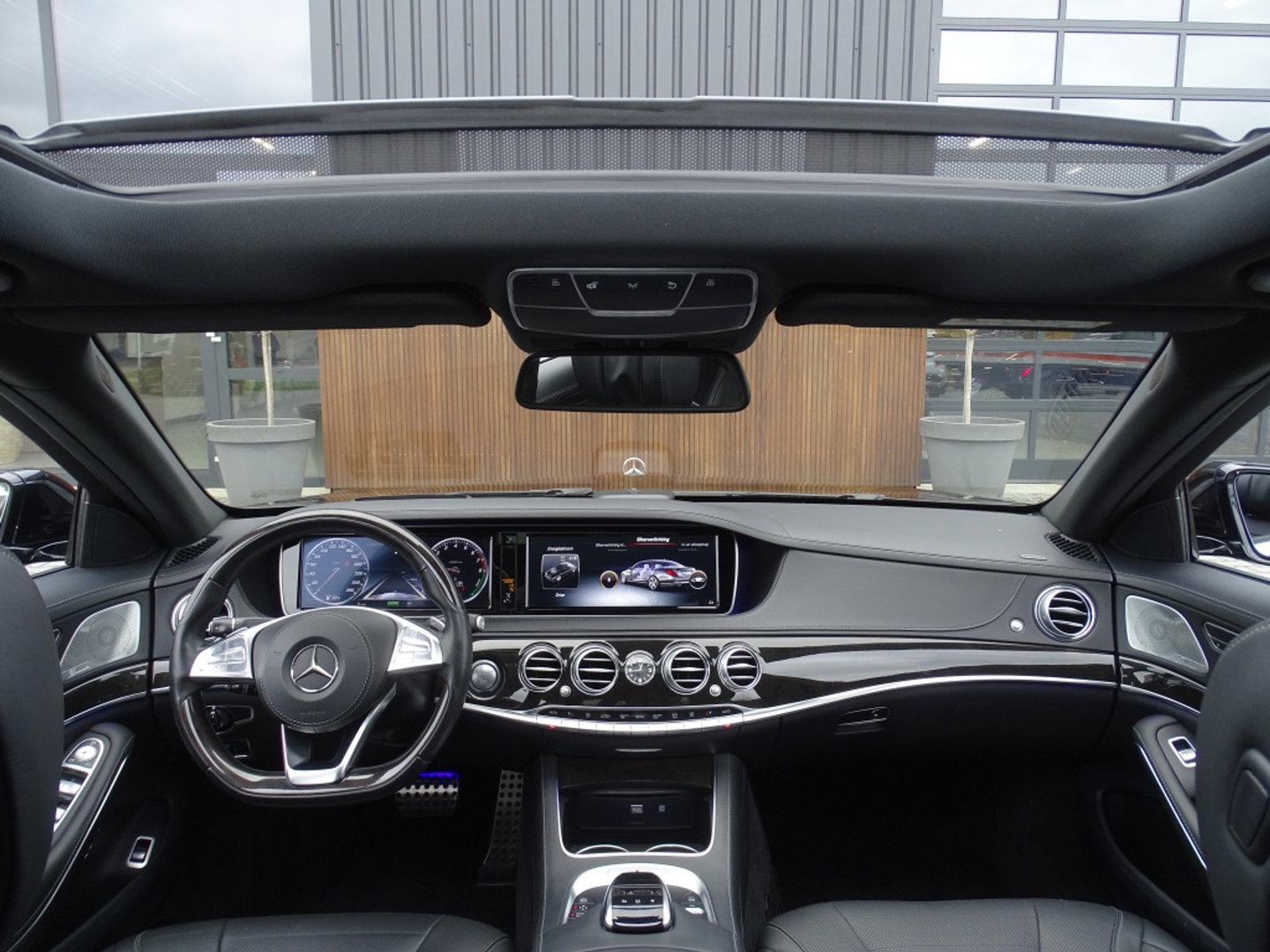 Mercedes-Benz S-Klasse S400 V6 333PK Hybrid / AMG / LED / 360°