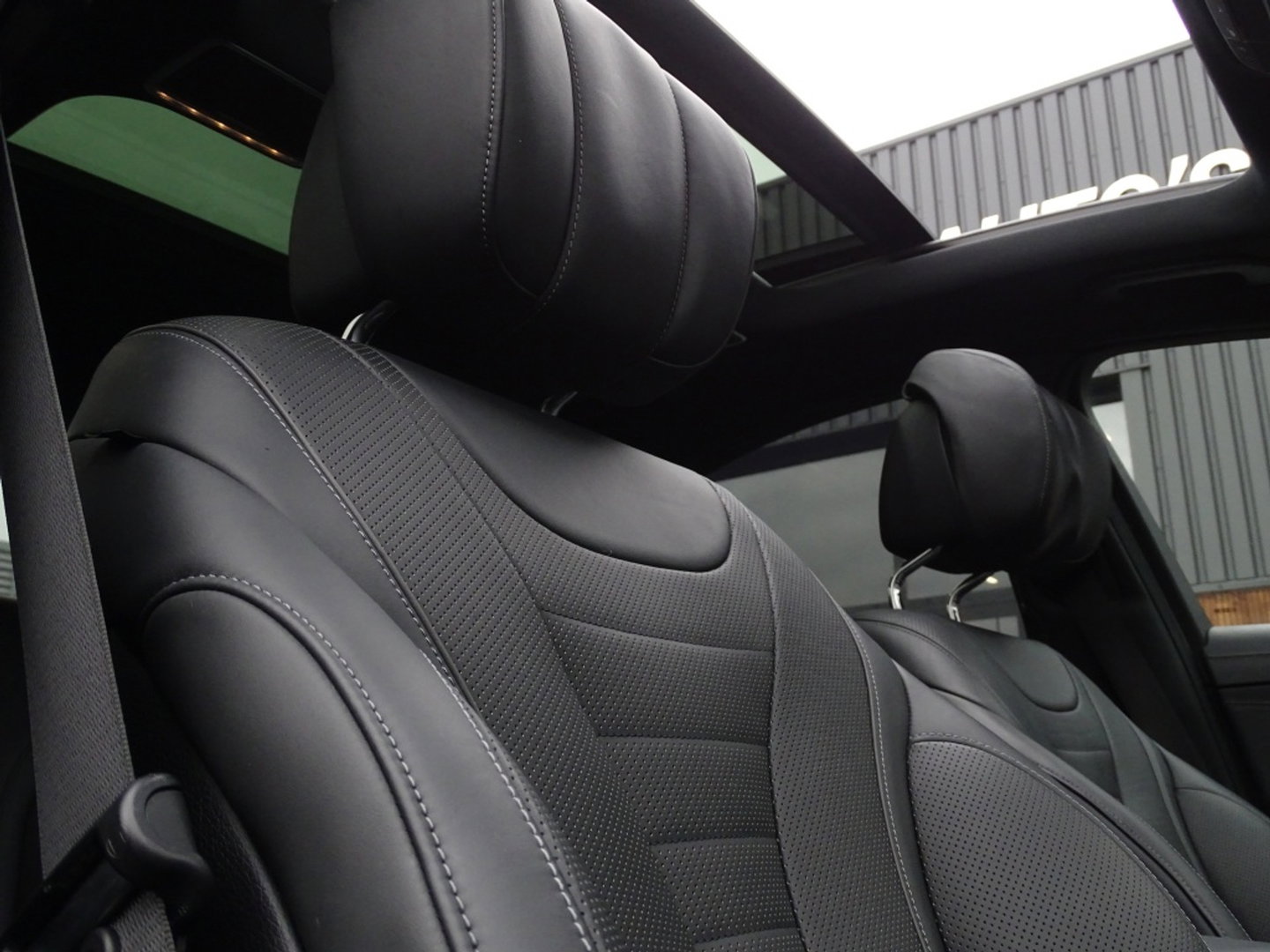 Mercedes-Benz S-Klasse S400 V6 333PK Hybrid / AMG / LED / 360°