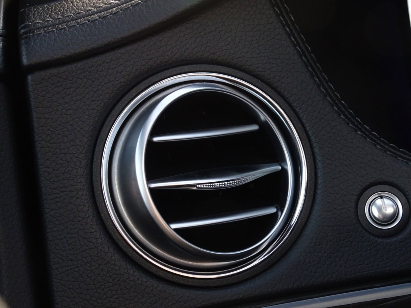 Mercedes-Benz S-Klasse S400 V6 333PK Hybrid / AMG / LED / 360°