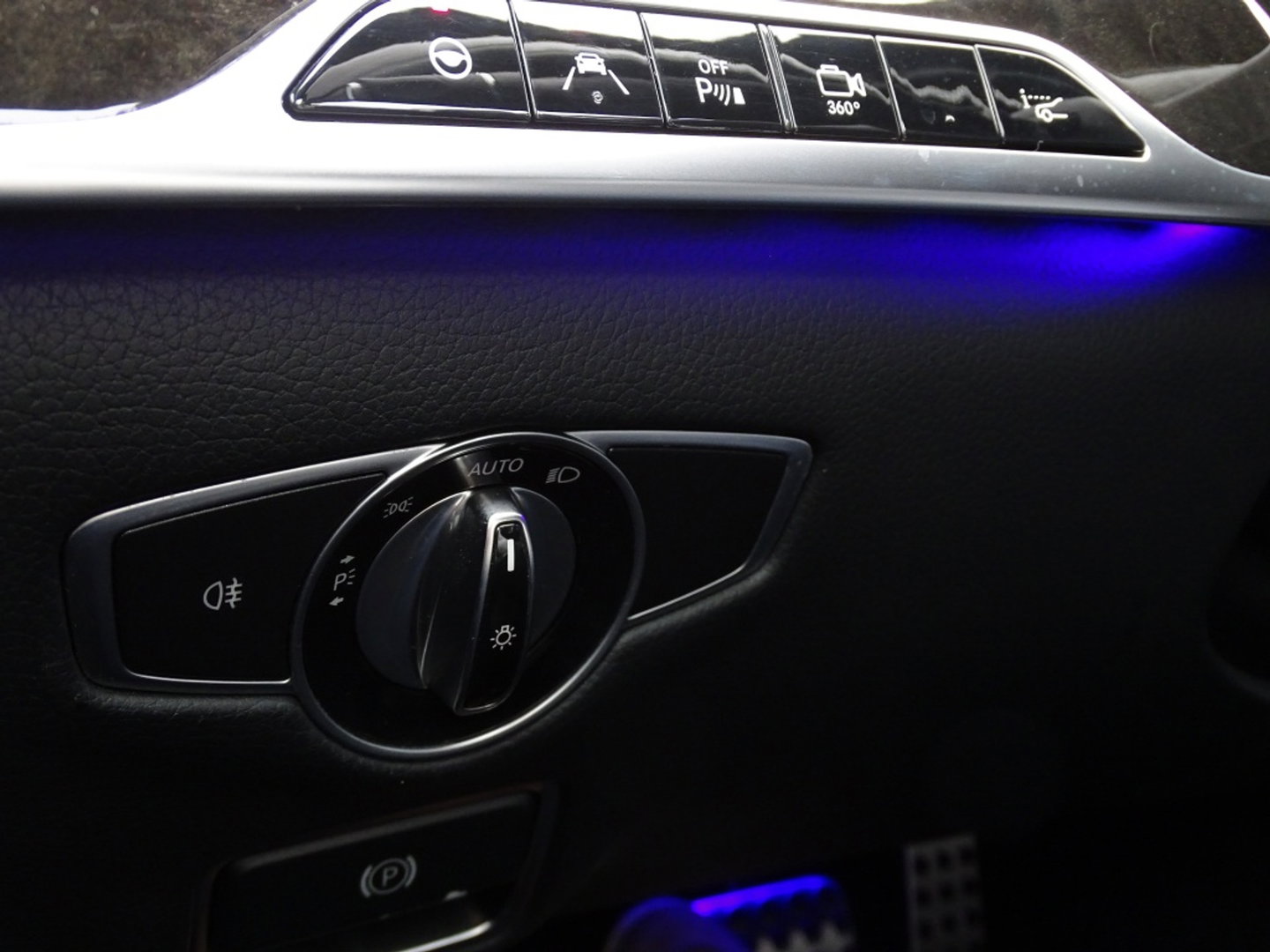 Mercedes-Benz S-Klasse S400 V6 333PK Hybrid / AMG / LED / 360°