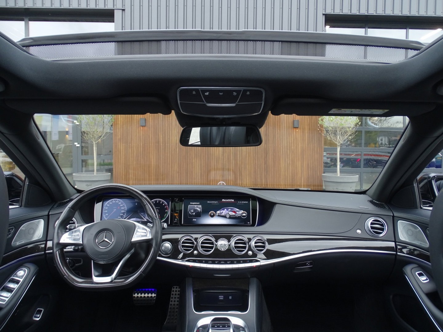 Mercedes-Benz S-Klasse S400 V6 333PK Hybrid / AMG / LED / 360°