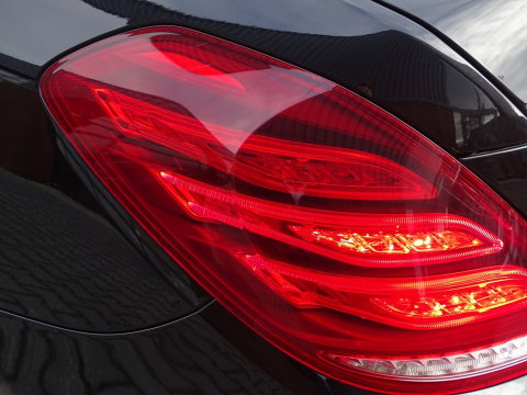 Mercedes-Benz S-Klasse S400 V6 333PK Hybrid / AMG / LED / 360°