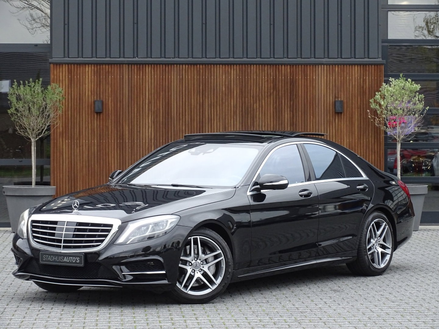 Mercedes-Benz S-Klasse S400 V6 333PK Hybrid / AMG / LED / 360°