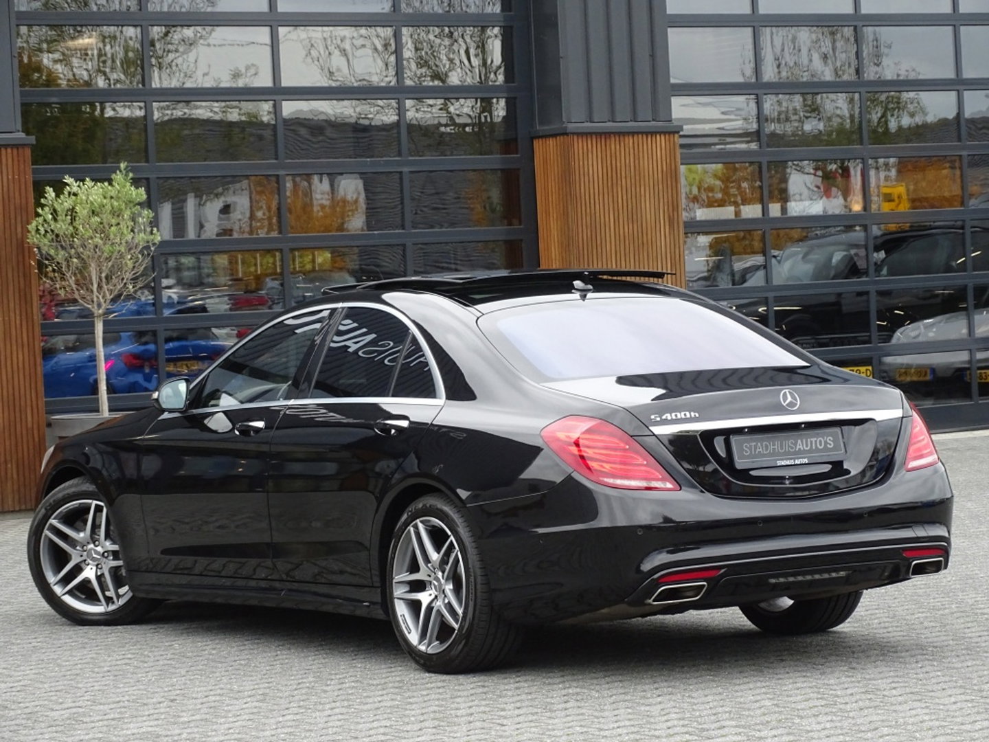 Mercedes-Benz S-Klasse S400 V6 333PK Hybrid / AMG / LED / 360°