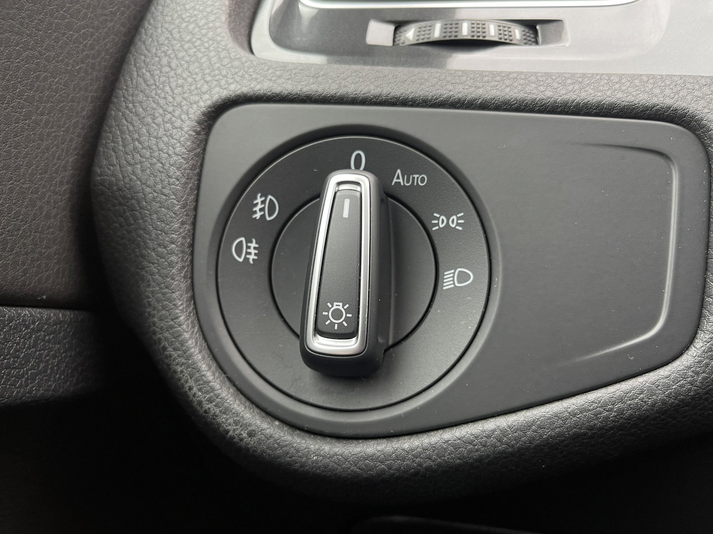 Volkswagen Golf Variant 1.0 TSI Comfortline | Afneembare Trekhaak | Adaptieve Cruise Control |Parkeersensoren | Apple Carplay/Android Auto | DAB |