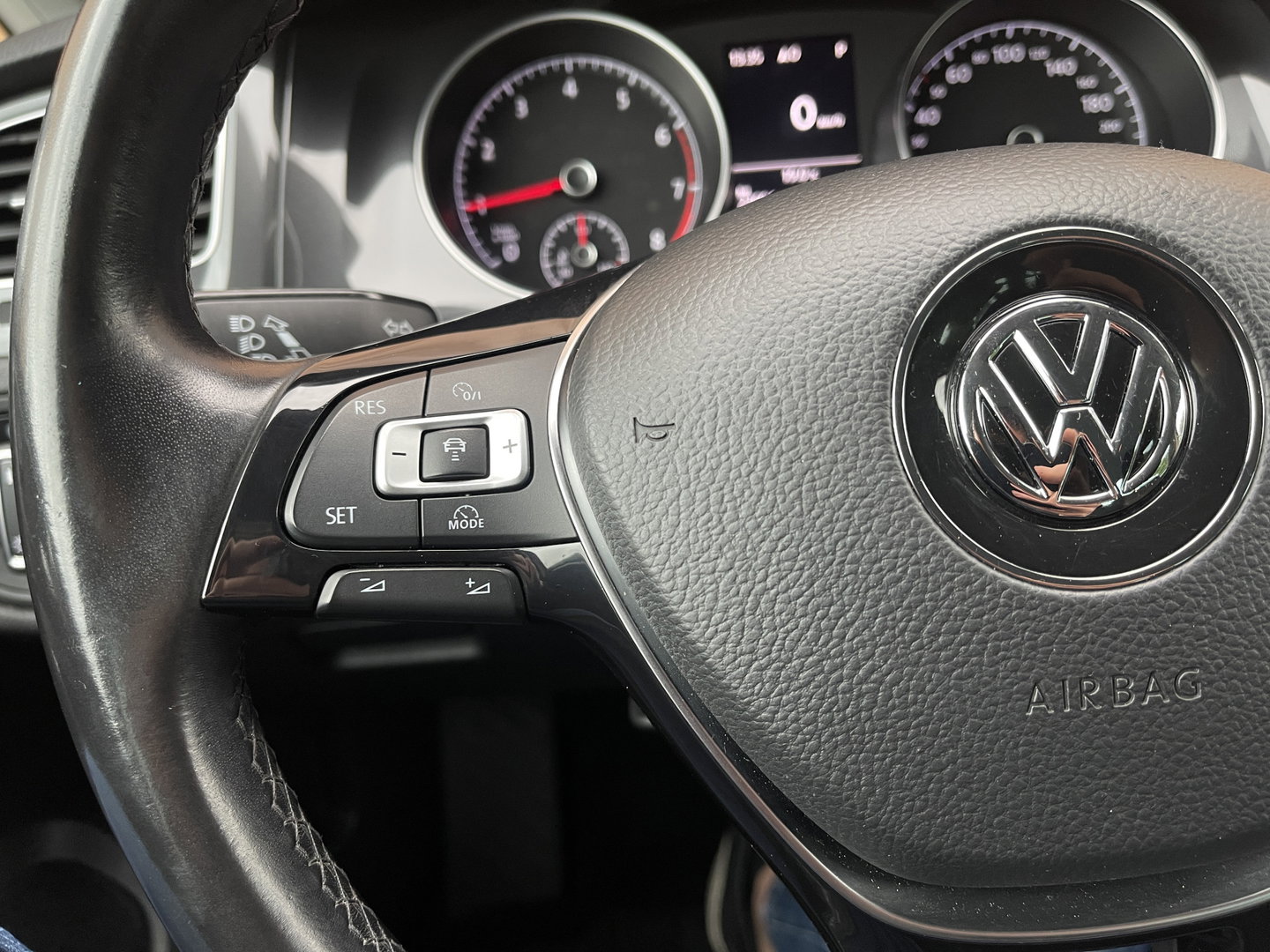 Volkswagen Golf Variant 1.0 TSI Comfortline | Afneembare Trekhaak | Adaptieve Cruise Control |Parkeersensoren | Apple Carplay/Android Auto | DAB |