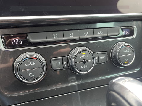 Volkswagen Golf Variant 1.0 TSI Comfortline | Afneembare Trekhaak | Adaptieve Cruise Control |Parkeersensoren | Apple Carplay/Android Auto | DAB |