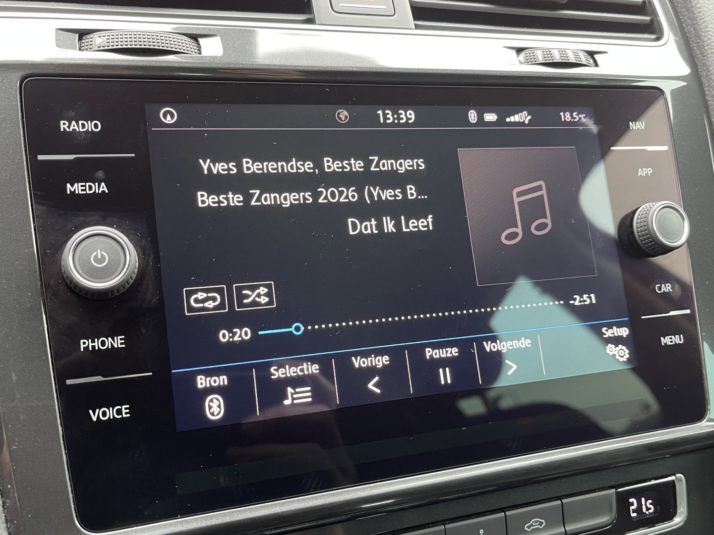 Volkswagen Golf Variant 1.0 TSI Comfortline | Afneembare Trekhaak | Adaptieve Cruise Control |Parkeersensoren | Apple Carplay/Android Auto | DAB |
