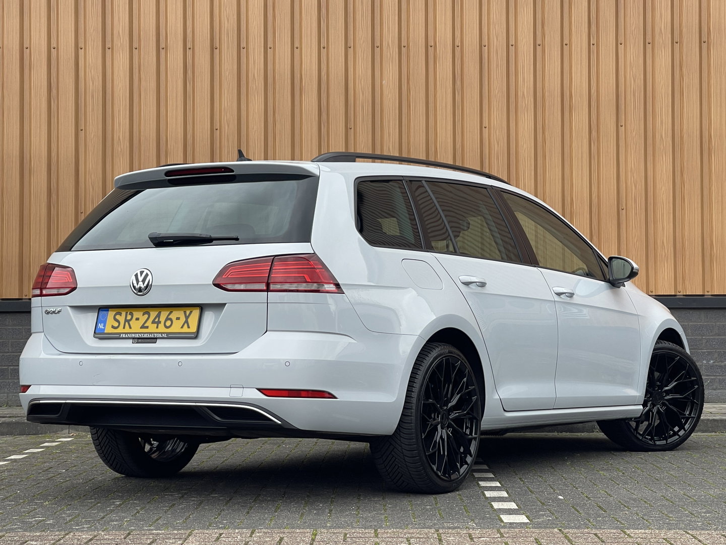 Volkswagen Golf Variant 1.0 TSI Comfortline | Afneembare Trekhaak | Adaptieve Cruise Control |Parkeersensoren | Apple Carplay/Android Auto | DAB |