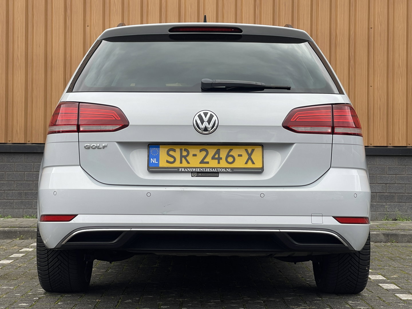 Volkswagen Golf Variant 1.0 TSI Comfortline | Afneembare Trekhaak | Adaptieve Cruise Control |Parkeersensoren | Apple Carplay/Android Auto | DAB |