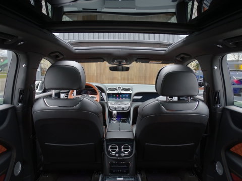 Bentley Bentayga 4.0 V8 550PK / Naim / 4-pers VIP / massage / black ed. / 360°