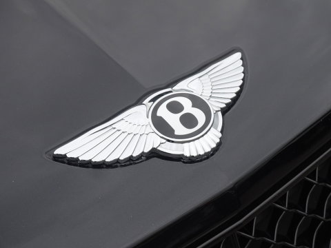 Bentley Bentayga 4.0 V8 550PK / Naim / 4-pers VIP / massage / black ed. / 360°