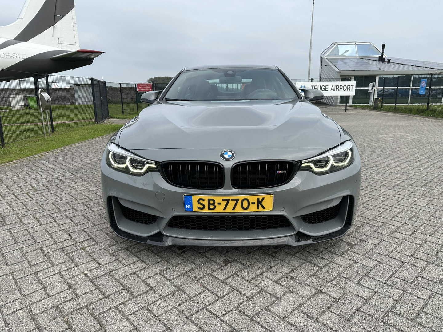 BMW M4 CS Aut. *CERAMIC-BRAKES | HEAD-UP | FULL-LED | CARBON-PACK | LEATHER-MICROFIBRE | HEATED-SPORTSEATS | HIFI-SOUND | CAMERA | NAVI-FULLMAP | 19&20''ALU | ECC | PDC*