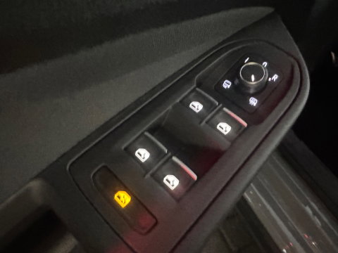 Volkswagen Golf 2.0 TSI GTI Pano|HuD|Trekhaak|Keyless|IQ|ACC