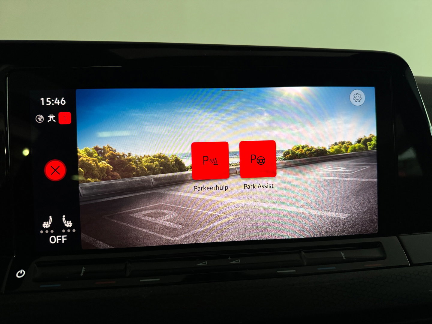 Volkswagen Golf 2.0 TSI GTI Pano|HuD|Trekhaak|Keyless|IQ|ACC