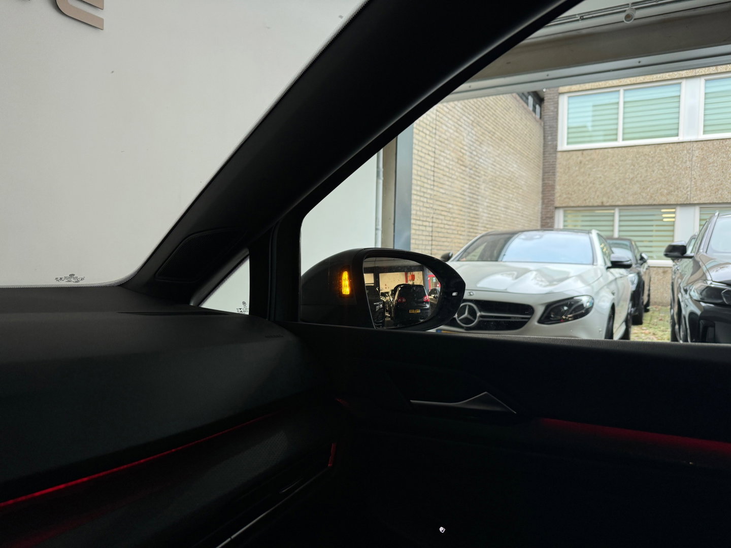 Volkswagen Golf 2.0 TSI GTI Pano|HuD|Trekhaak|Keyless|IQ|ACC