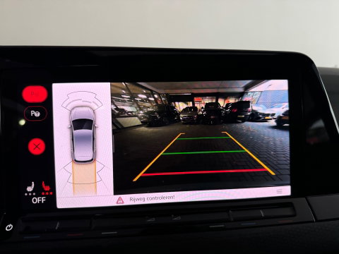 Volkswagen Golf 2.0 TSI GTI Pano|HuD|Trekhaak|Keyless|IQ|ACC