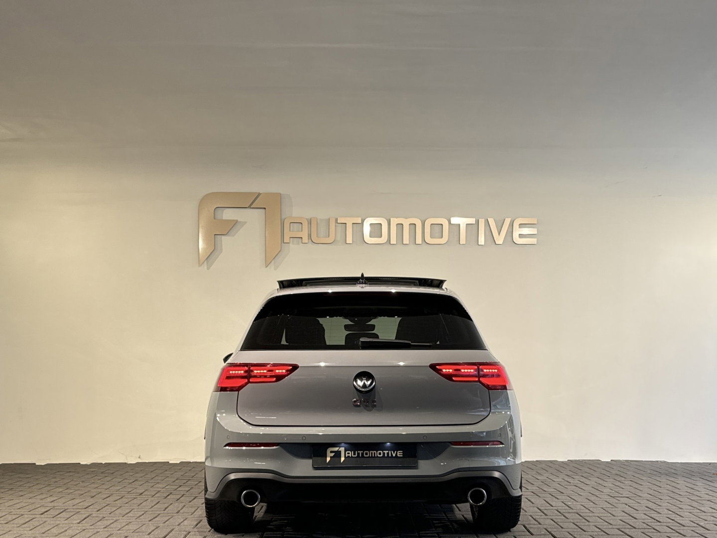 Volkswagen Golf 2.0 TSI GTI Pano|HuD|Trekhaak|Keyless|IQ|ACC