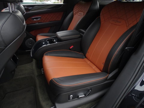Bentley Bentayga 4.0 V8 550PK / Naim / 4-pers VIP / massage / black ed. / 360°