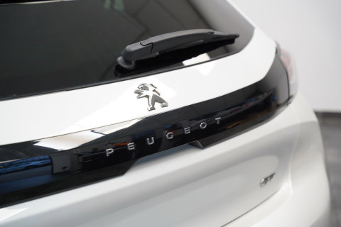 Peugeot e-208 EV GT 350 50 kWh 136PK | Camera | Stoelverwarming | Navi | Dodehoek | 17'' LM NAP!