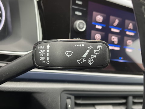 Volkswagen Polo 1.0 TSI Highline Business R | Cruise Control | Draadloze Apple Carplay/Android Auto | DAB | Stoelverwarming | Front Assist | Navigatie | Airconditioning |