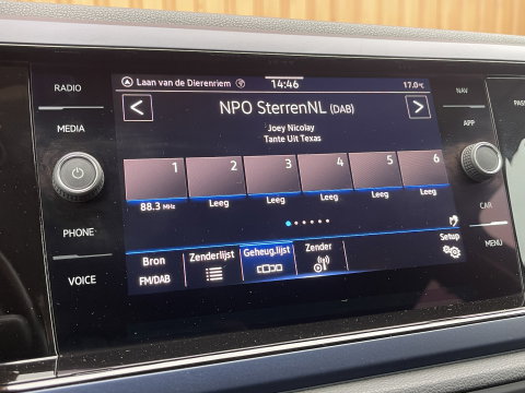 Volkswagen Polo 1.0 TSI Highline Business R | Cruise Control | Draadloze Apple Carplay/Android Auto | DAB | Stoelverwarming | Front Assist | Navigatie | Airconditioning |