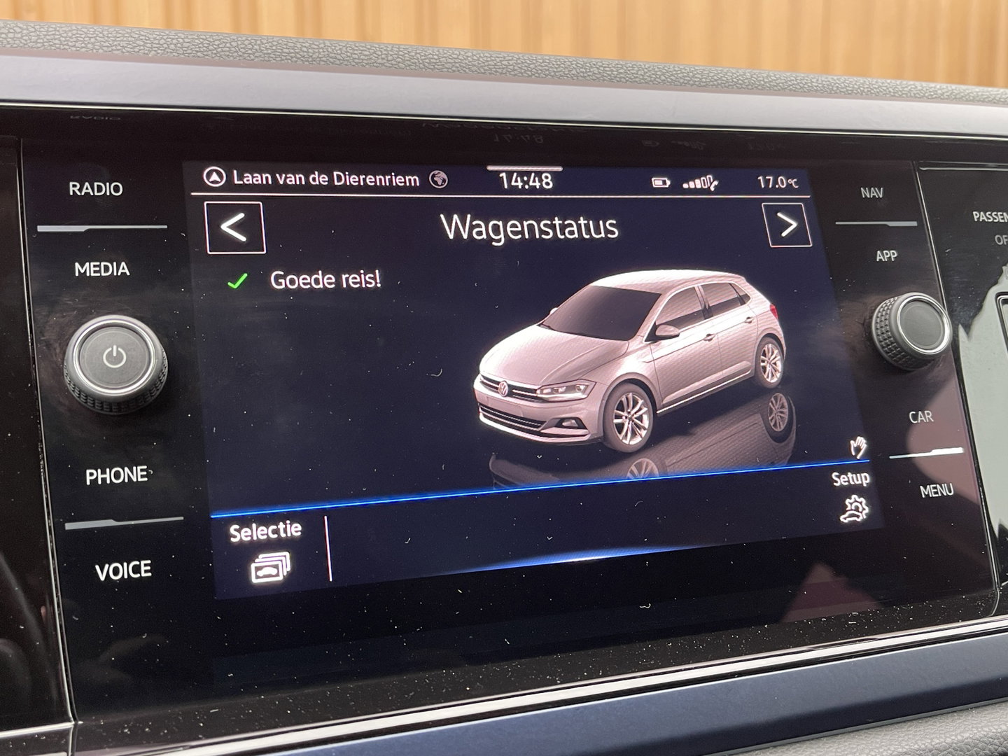 Volkswagen Polo 1.0 TSI Highline Business R | Cruise Control | Draadloze Apple Carplay/Android Auto | DAB | Stoelverwarming | Front Assist | Navigatie | Airconditioning |